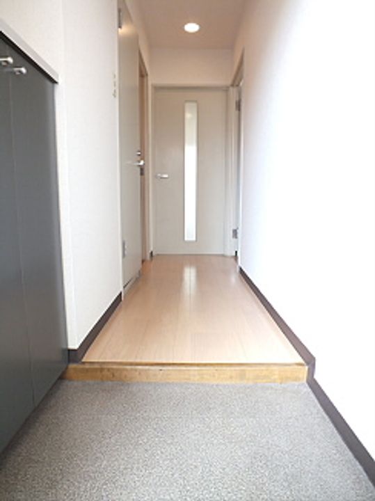 東京都杉並区上高井戸1(マンション)の賃貸物件の玄関