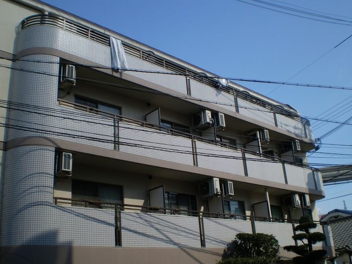 大阪府豊中市螢池中町4(マンション)の賃貸物件の外観