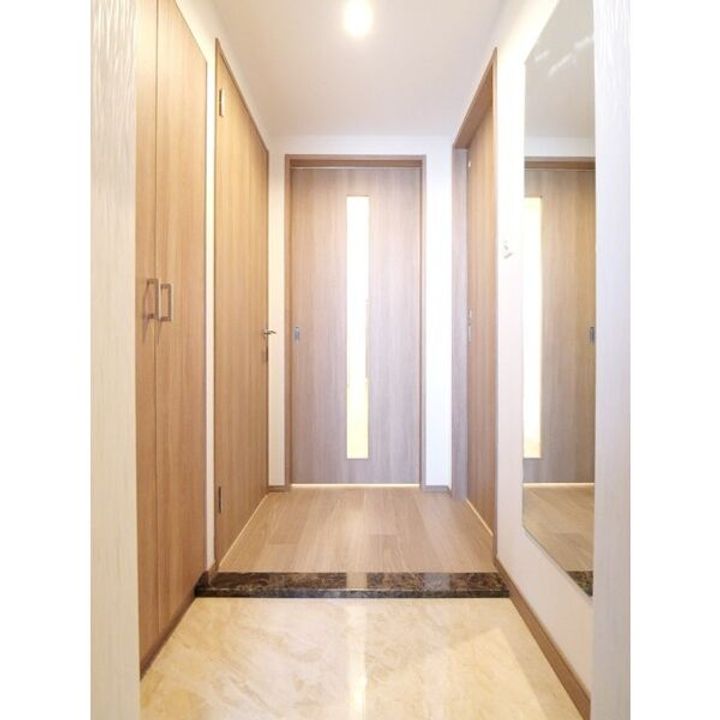 プレジオ東三国の玄関