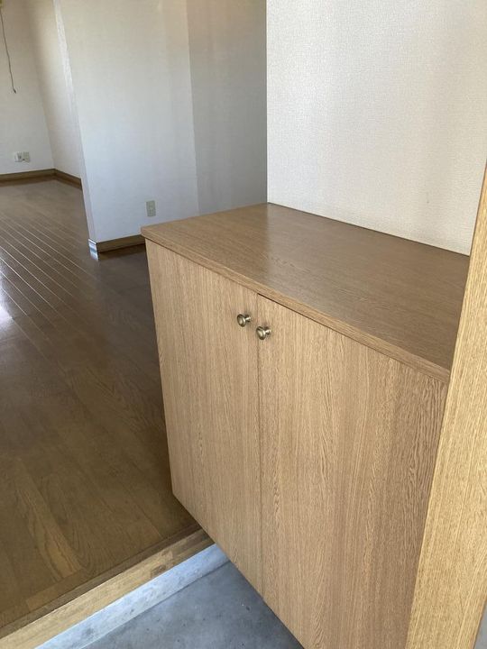ビバークハイツVの玄関