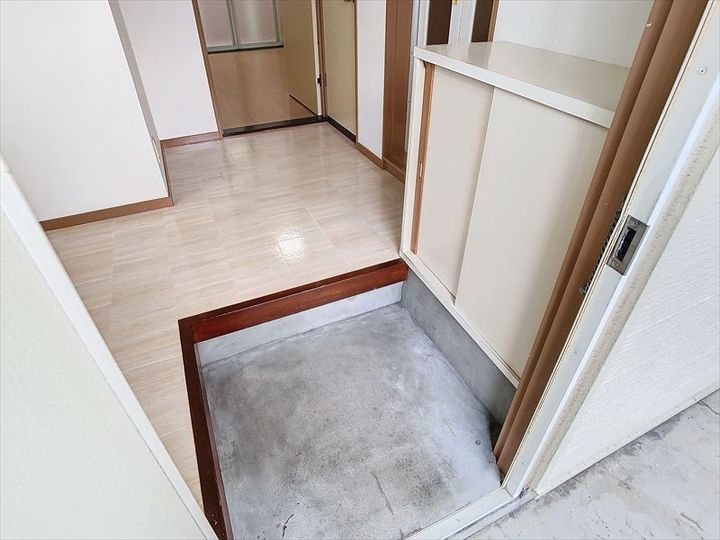 パールハウスの玄関