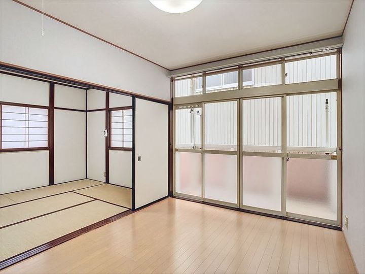 パールハウスの居間