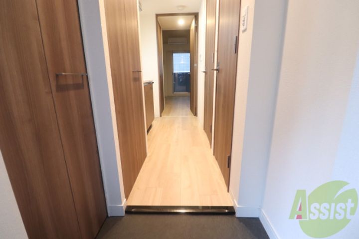 プレサンス新神戸駅前の玄関