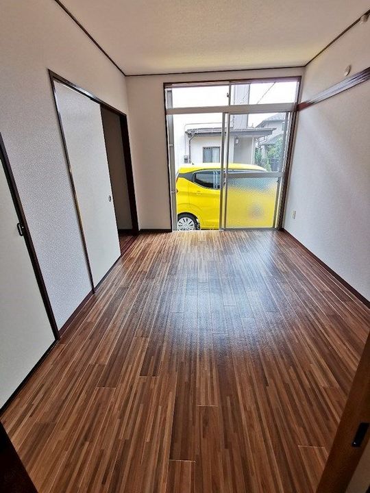 神奈川県厚木市妻田東3(アパート)の賃貸物件の居間