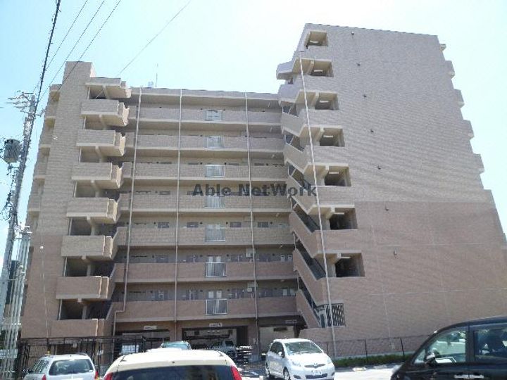 PROUDIA岡崎の外観