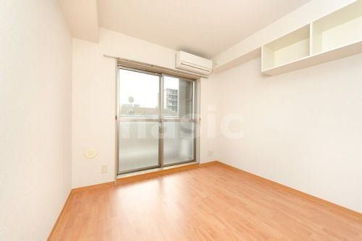 Nasic津田沼の居間