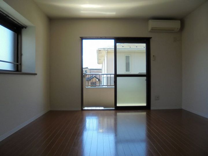 ウィステリアシードの内装