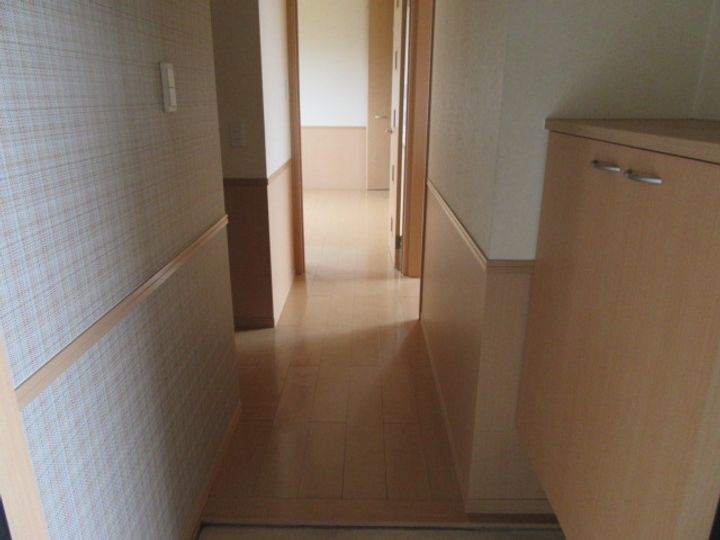 クレール西原の玄関