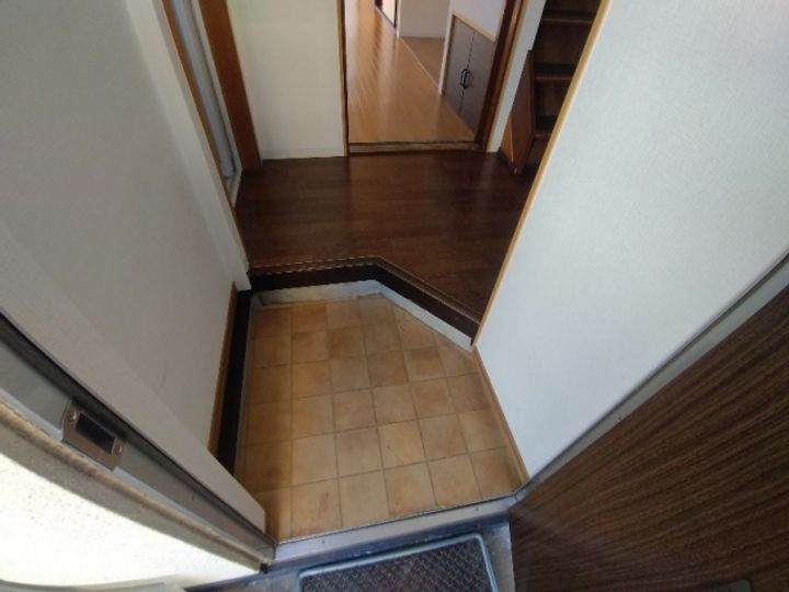 広島県安芸高田市吉田町吉田(一戸建)の賃貸物件の玄関