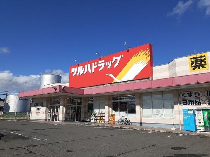スウィートインプレス・エムの周辺