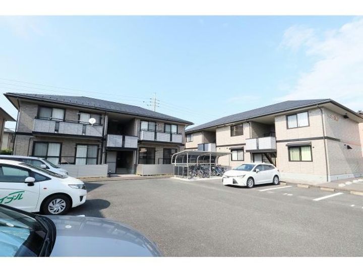 ディアコート湖山の外観