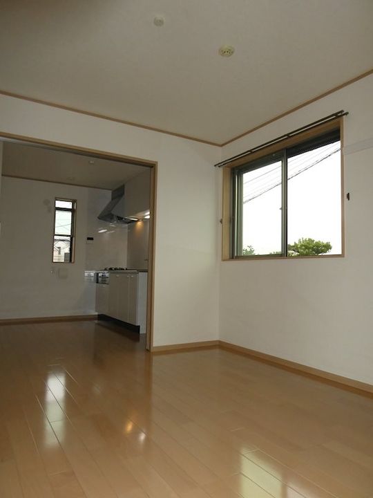 神奈川県川崎市中原区井田中ノ町(一戸建)の賃貸物件の居間