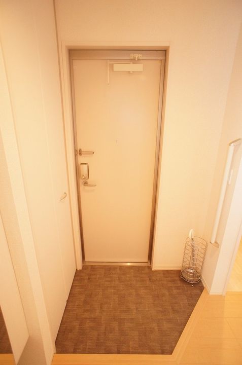 ベラアリエーテの玄関