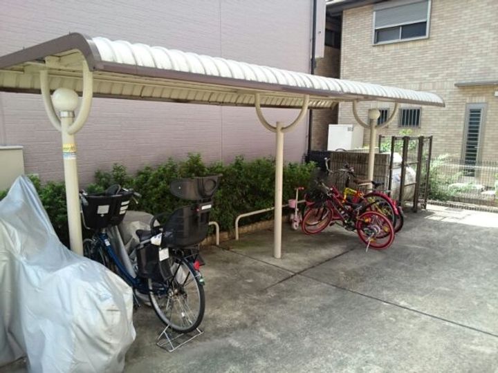 シャトーローリエCの地図