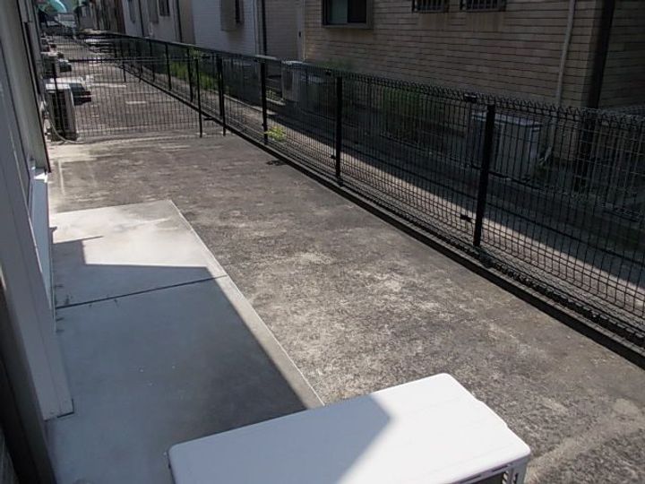 シャトーローリエCの玄関