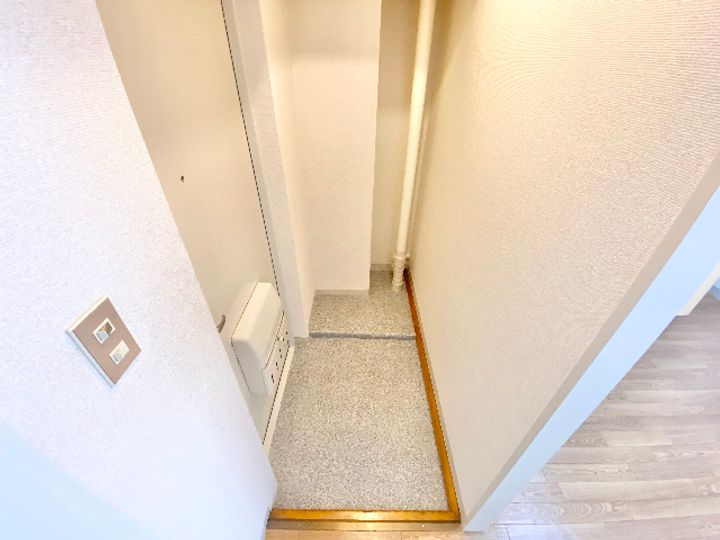 サンライズ行徳の玄関