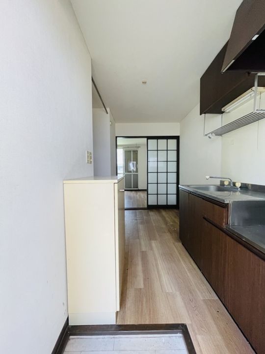 グリュ・エ・グロワールD棟の玄関