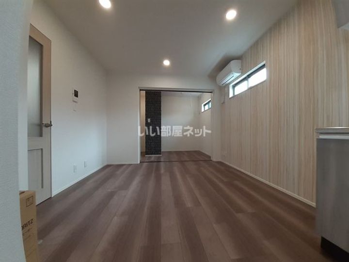 MOVE広本町SOUTHの居間