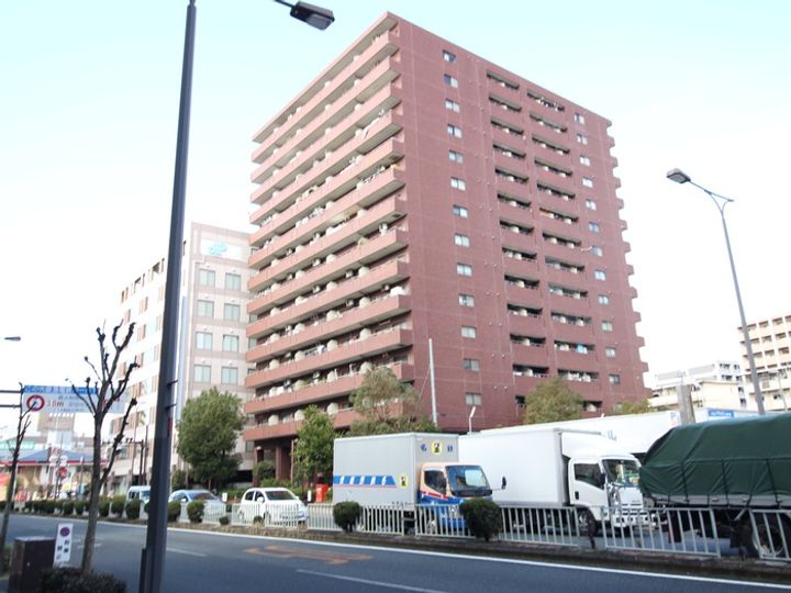 ライオンズマンション新大阪第3の外観