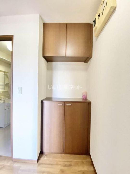 ラプラス植松5の玄関