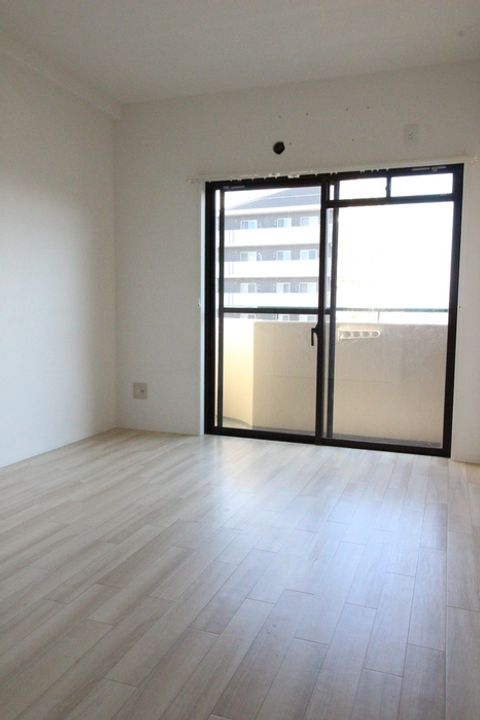 エタニティ・森ノ宮Xの居間