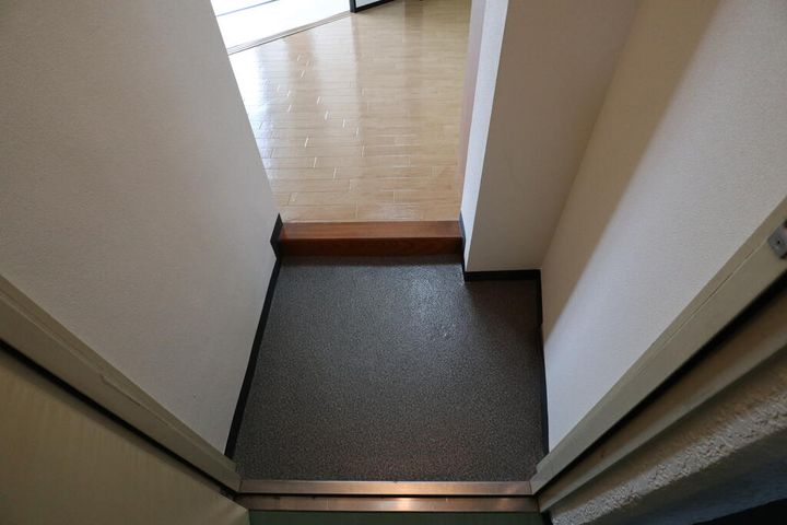 ひらきハイツの玄関