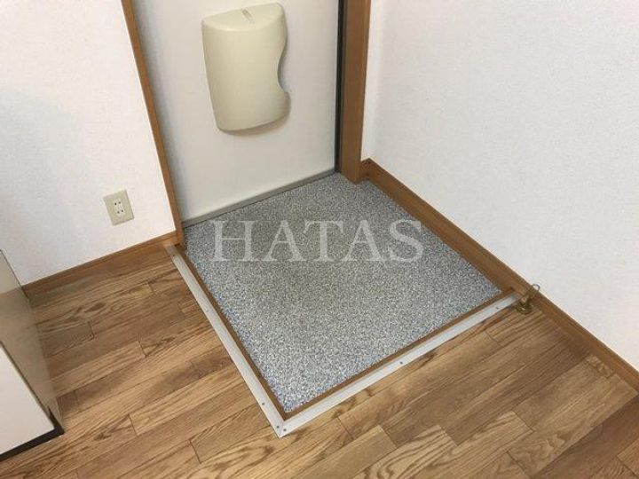 ハイツ新渡場Aの玄関