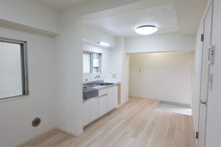 椎野亀戸マンションの居間