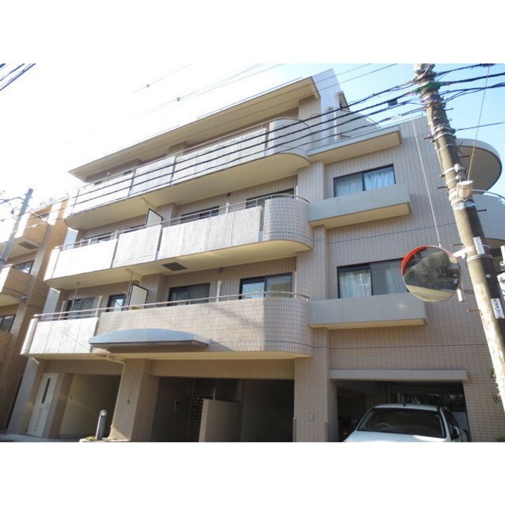 東京都中野区本町5(マンション)の賃貸物件の外観