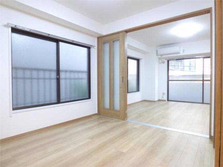 埼玉県川口市幸町2(マンション)の賃貸物件の居間
