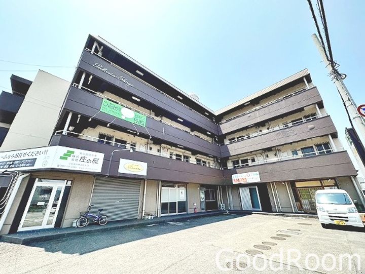徳島県小松島市横須町(マンション)の賃貸物件の外観