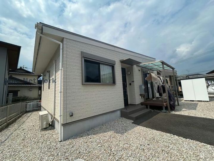 三重県鈴鹿市平田本町2(一戸建)の賃貸物件の外観