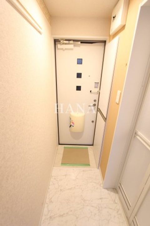 神奈川県川崎市川崎区渡田東町(アパート)の賃貸物件の玄関