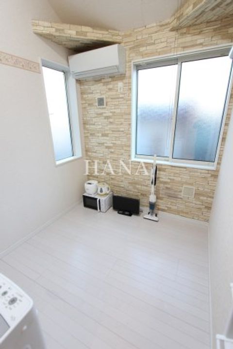 神奈川県川崎市川崎区渡田東町(アパート)の賃貸物件の居間