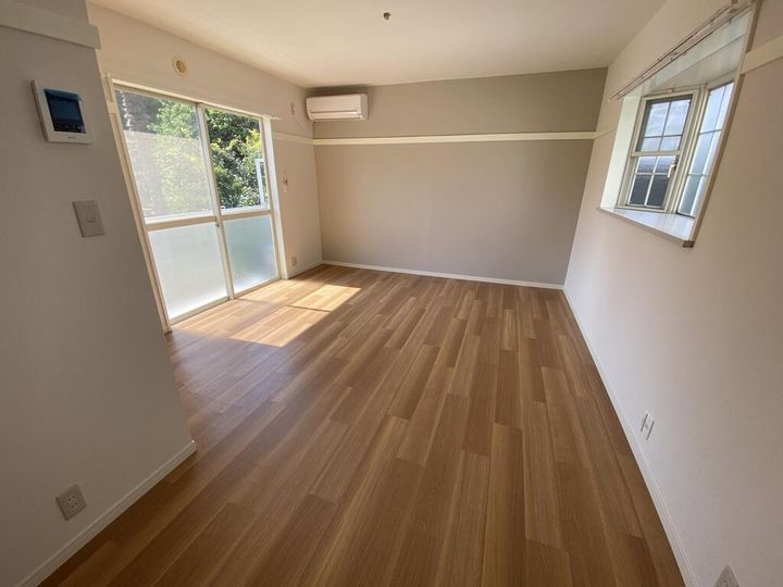 東京都世田谷区松原2(アパート)の賃貸物件の居間