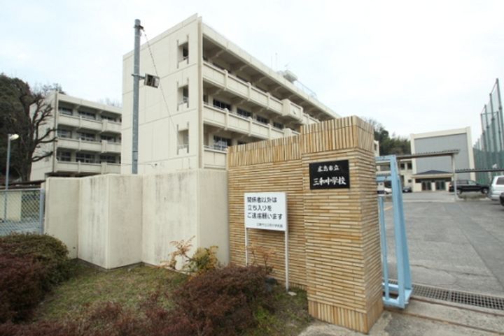 プチホワイト辻 E棟の周辺
