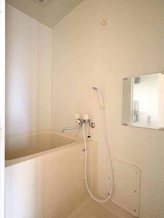 ヴィラージュ市野井の風呂