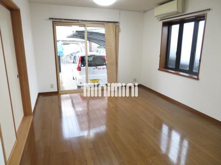 長野県松本市庄内2(一戸建)の賃貸物件の居間