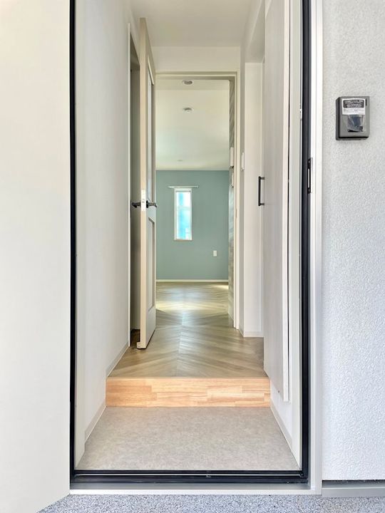 神奈川県小田原市小八幡(アパート)の賃貸物件の玄関