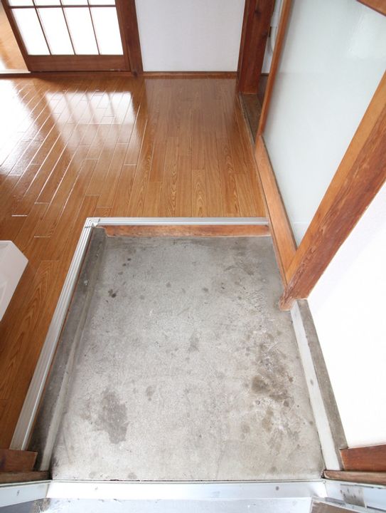 富士見荘の玄関