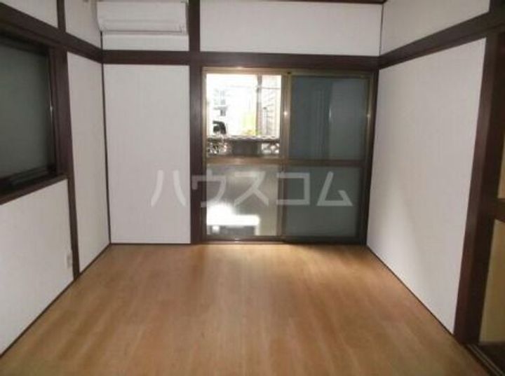 神奈川県相模原市中央区中央1(一戸建)の賃貸物件の居間