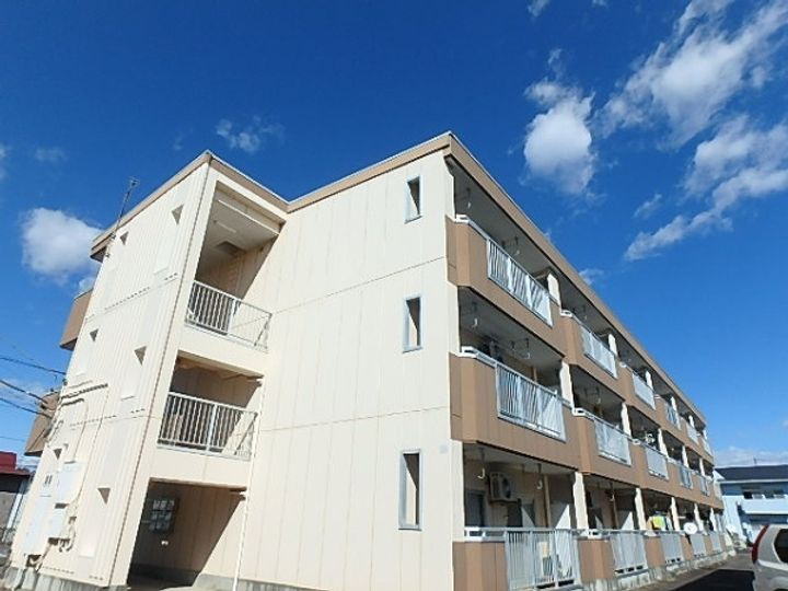 ニューマリッチ栗原の外観