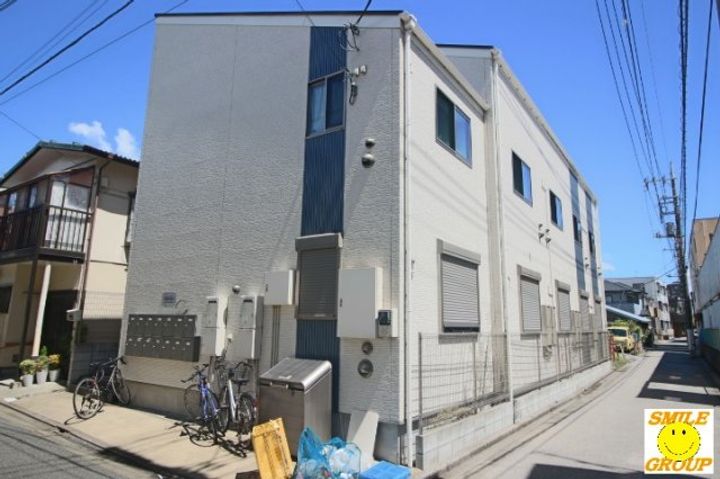 ベリエ西綾瀬の外観