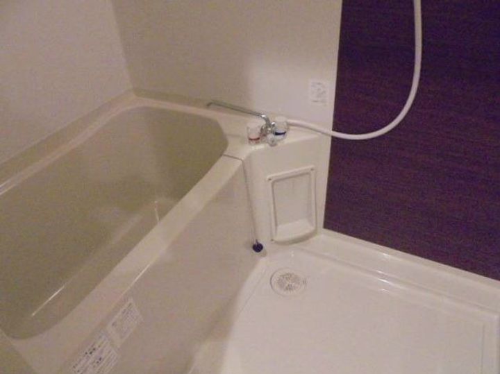 神奈川県横浜市磯子区森5(アパート)の賃貸物件の風呂