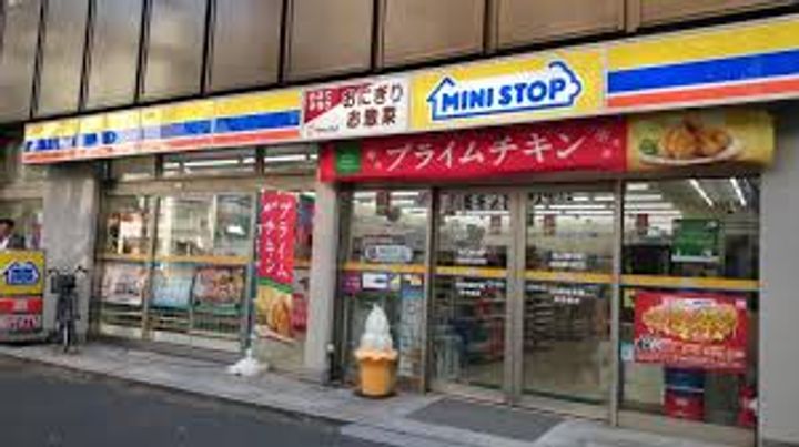 東京都中央区日本橋本町4(マンション)の賃貸物件の周辺