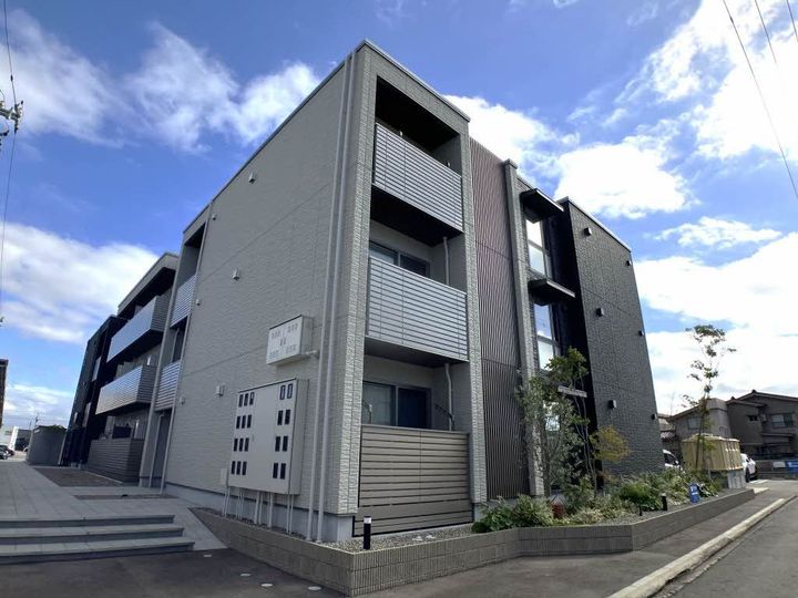 メゾン宝町の外観