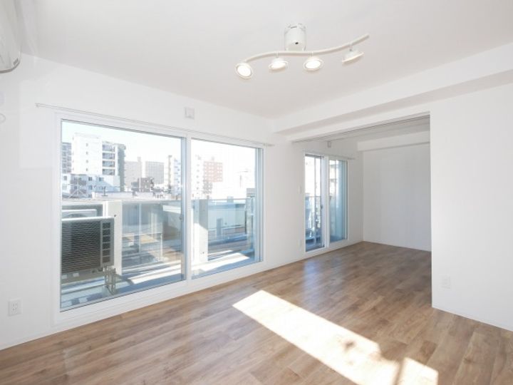 COMODOJOURS13-7の居間