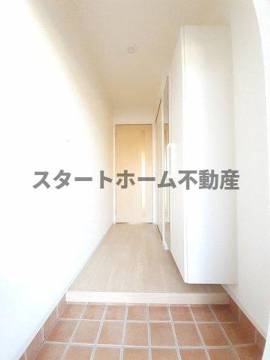 徳島県美馬市脇町字拝原(アパート)の賃貸物件の玄関