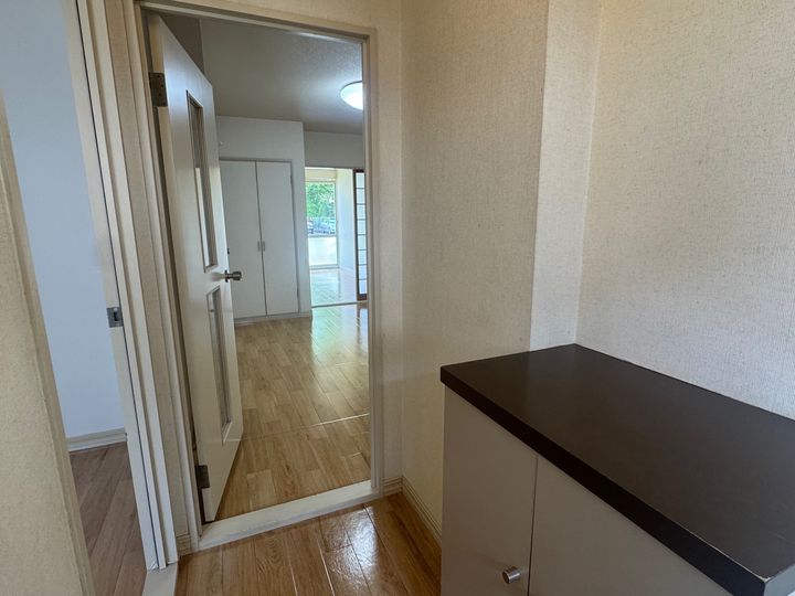 フレグランス草野の玄関