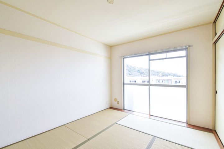 UR緑苑東の内装